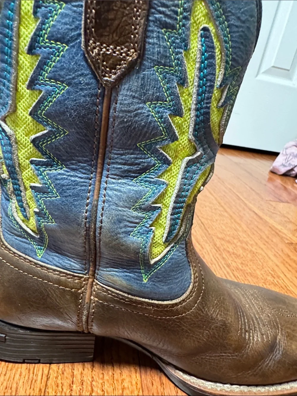 Ariat Kid's Koel VentTEK Western Boot size 2.5